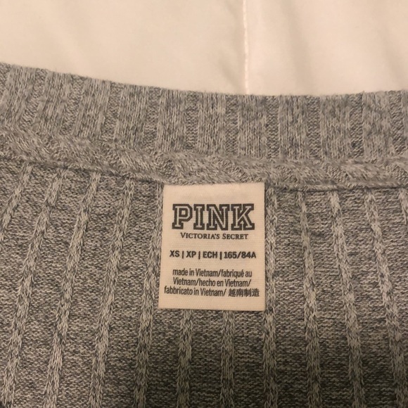 PINK Victoria’s Secret heathered grey v neck ribbed shirt oversized 4 many sizes - Picture 2 of 6
